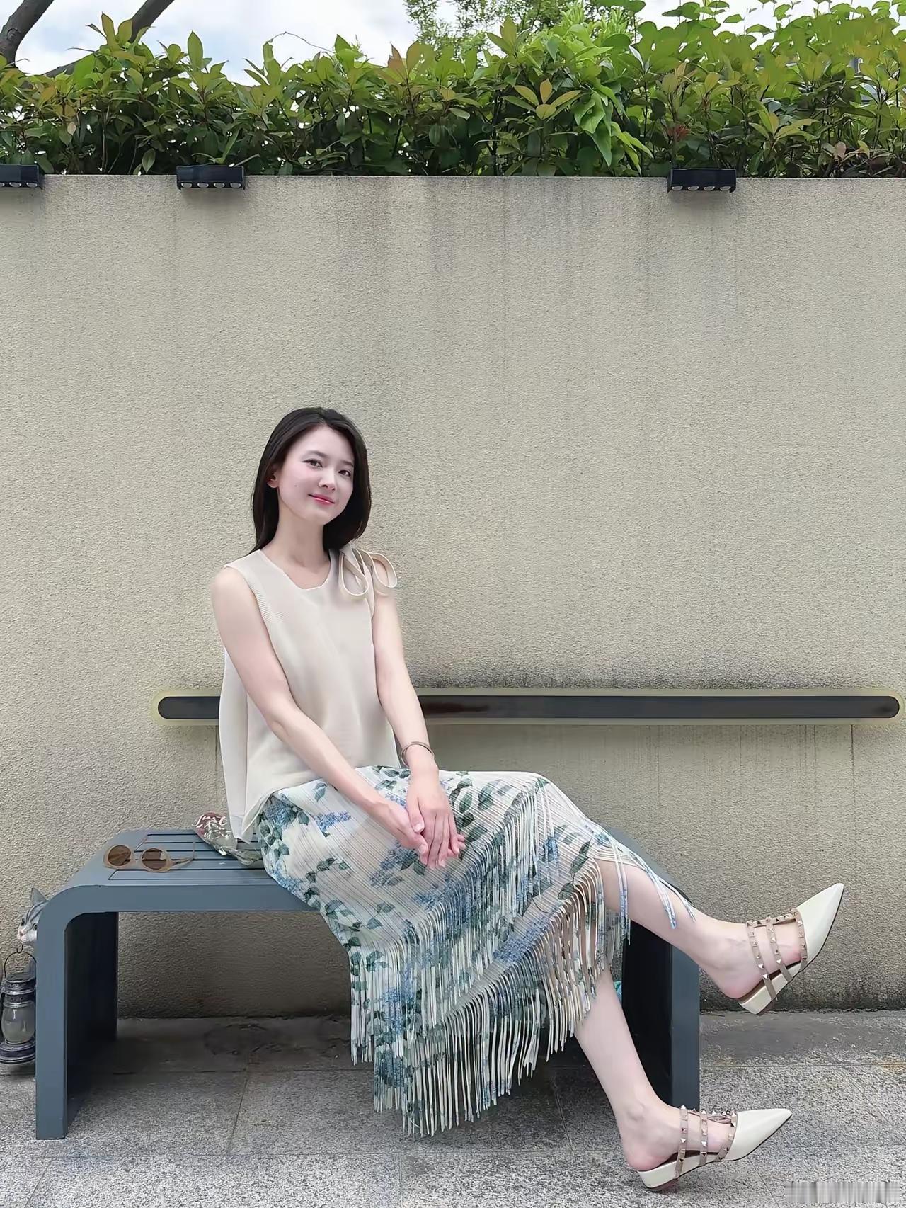 一副很舒坦的样子