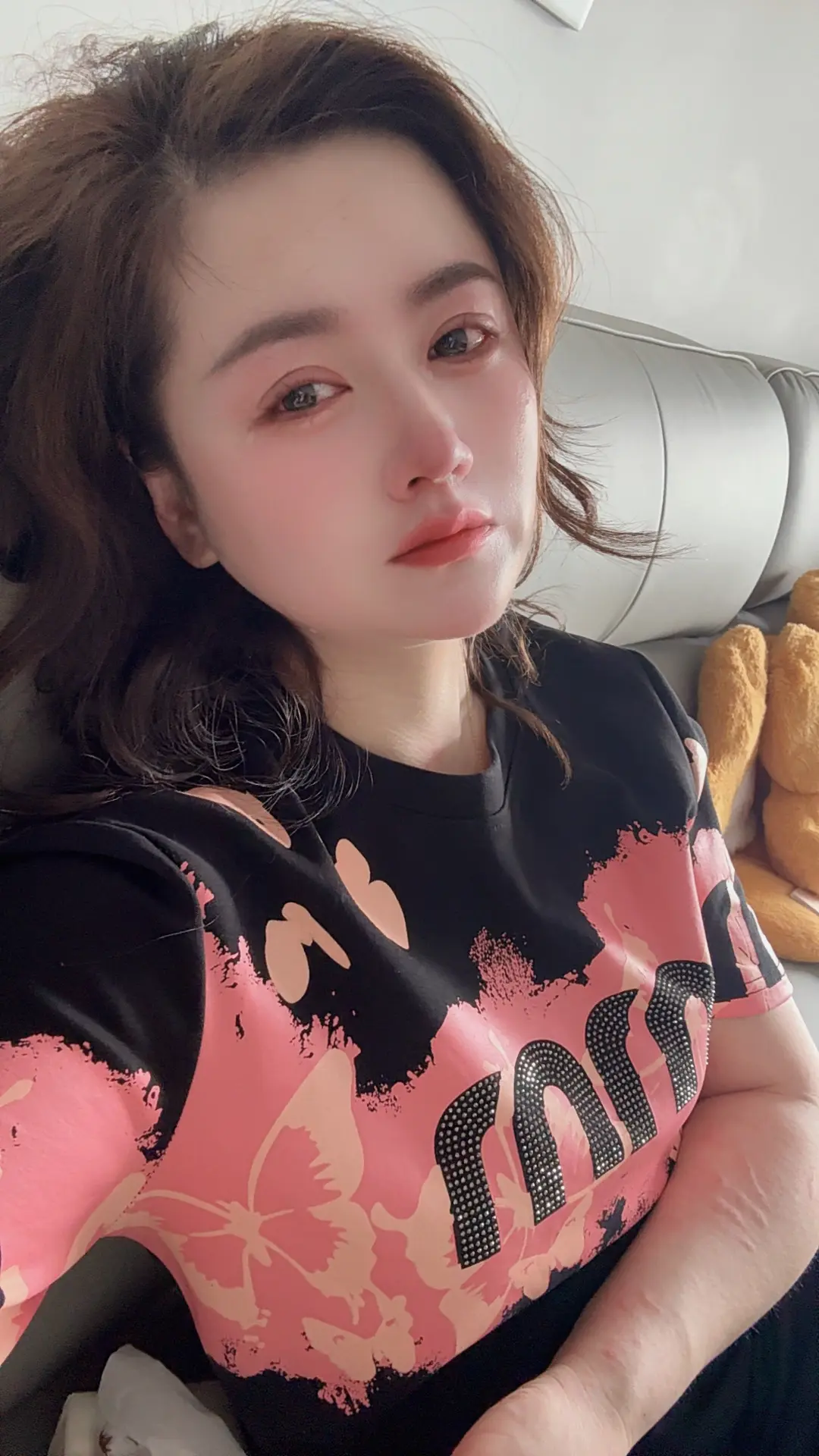 我想把孩子送走，把房子卖了，把账还了，去一个没有人认识我的地方，过完余...