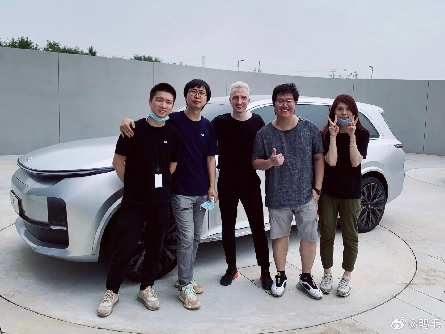 卧槽，曾经的理想L9，原来还拥有过这样一张前脸？你们觉得哪个版本的前脸更好看？