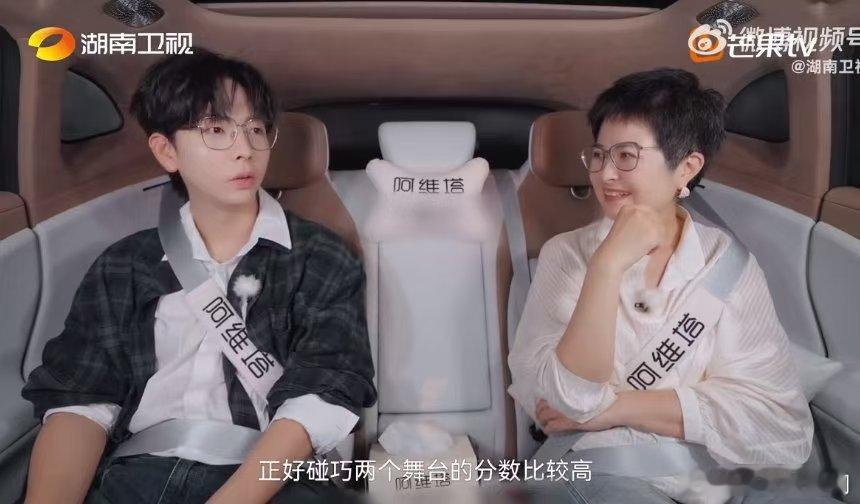 胡夏不想在披哥里当队长湖南卫视背后 谁还没记得上季胡夏的披哥队长经历？赛制让他毫
