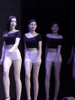 时尚辣妹穿搭，炫酷舞台演绎！[赞]