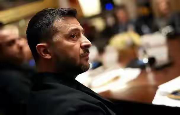 泽连斯基放话：可帮忙抵御伊朗空袭！只要海湾国家，说服普京停火