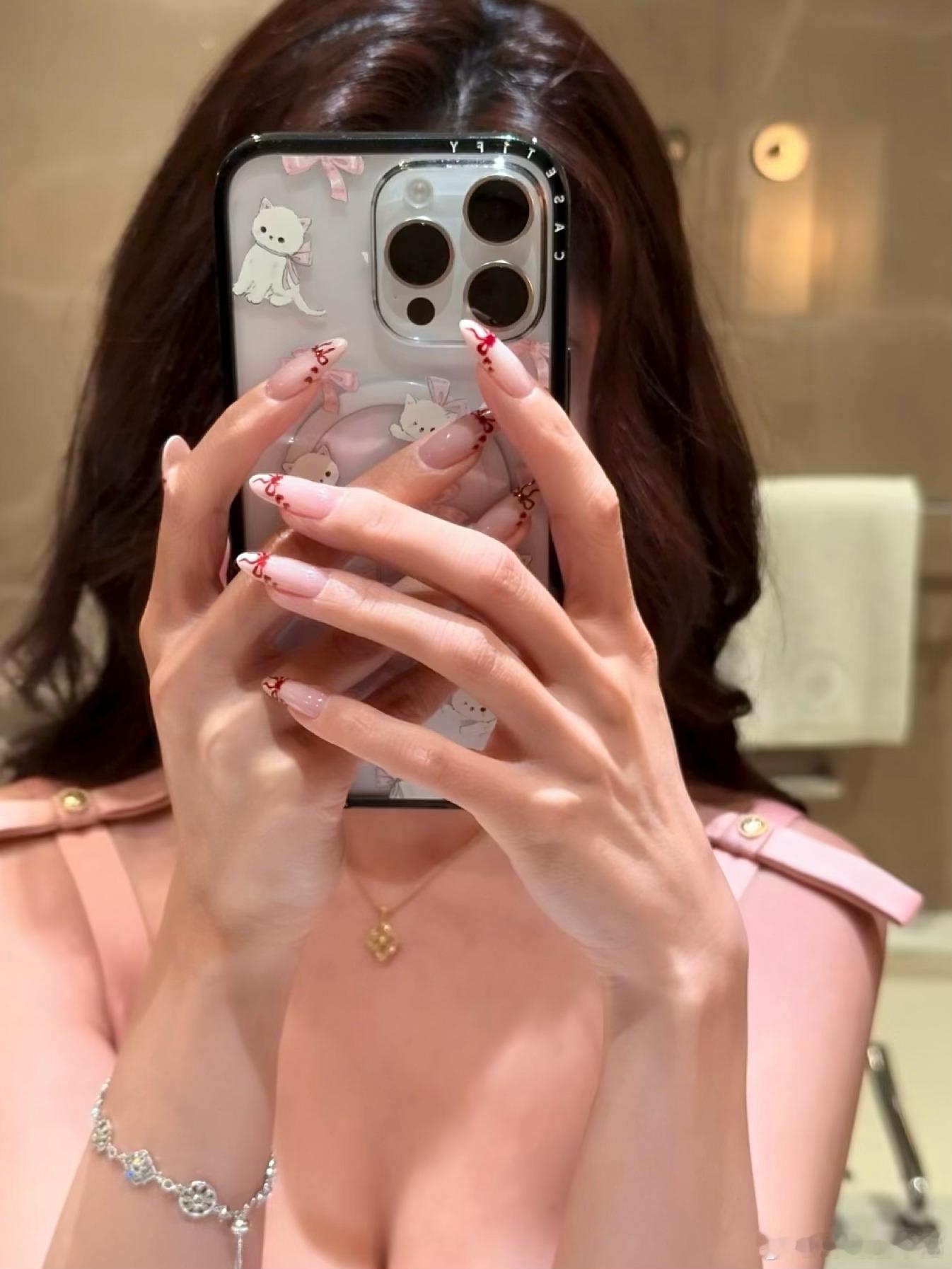 耗时五个半小时的美甲，屁股都坐扁了，你不夸一下我多少有点不乐意了美甲美甲分享