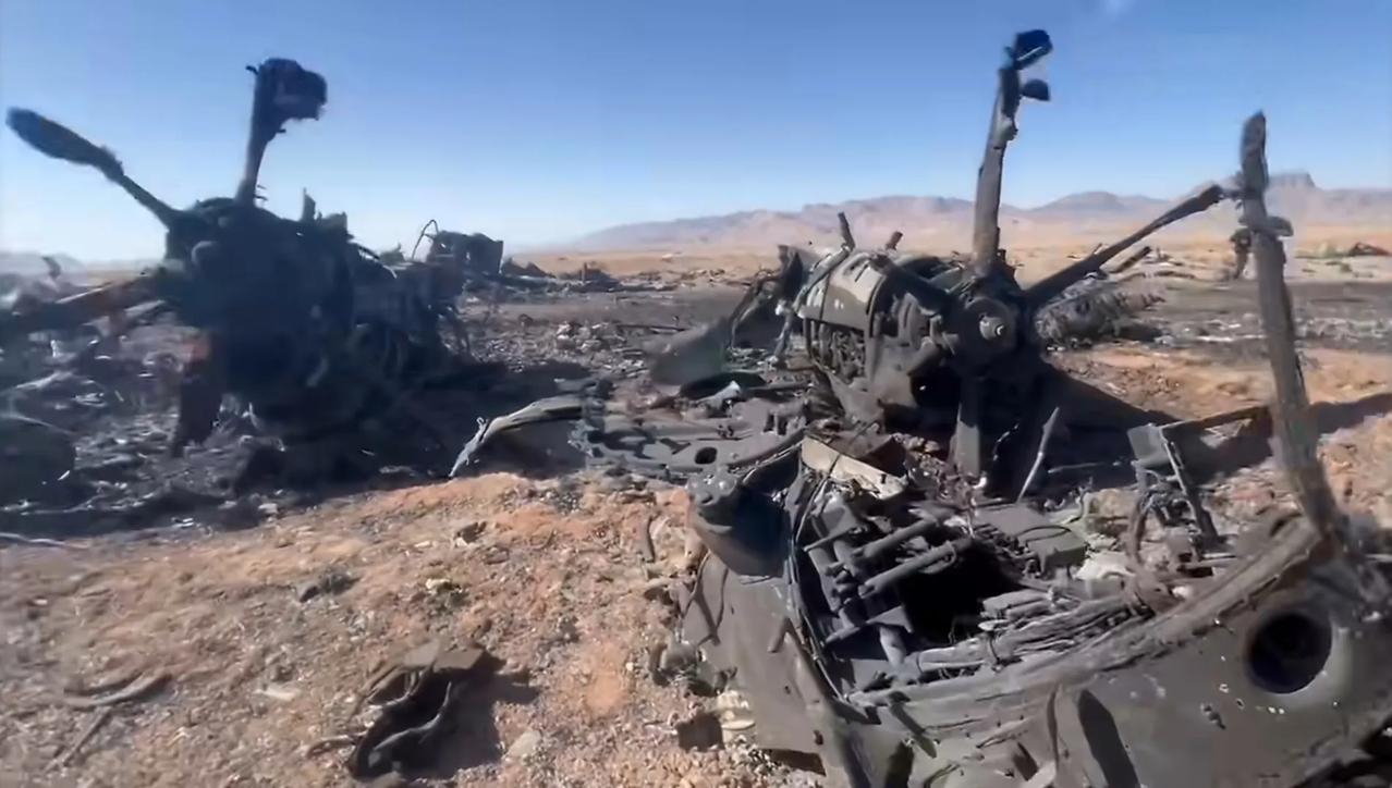 伊朗伊斯兰革命卫队新闻处授权伊朗媒体发布美军飞机被炸毁现场的独家航拍画面，真是一