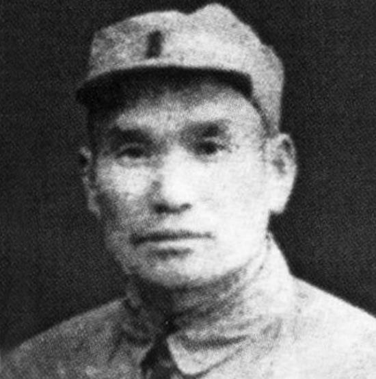 周骏鸣带着6个人，发展成新四军一个师，在国统区建成一个“小延安”。

周骏鸣19