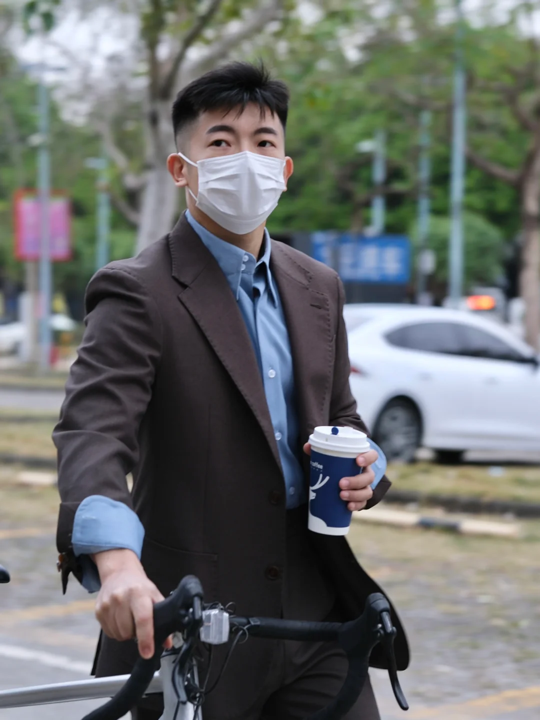 上班能一丝不苟 下班能放飞自我💯