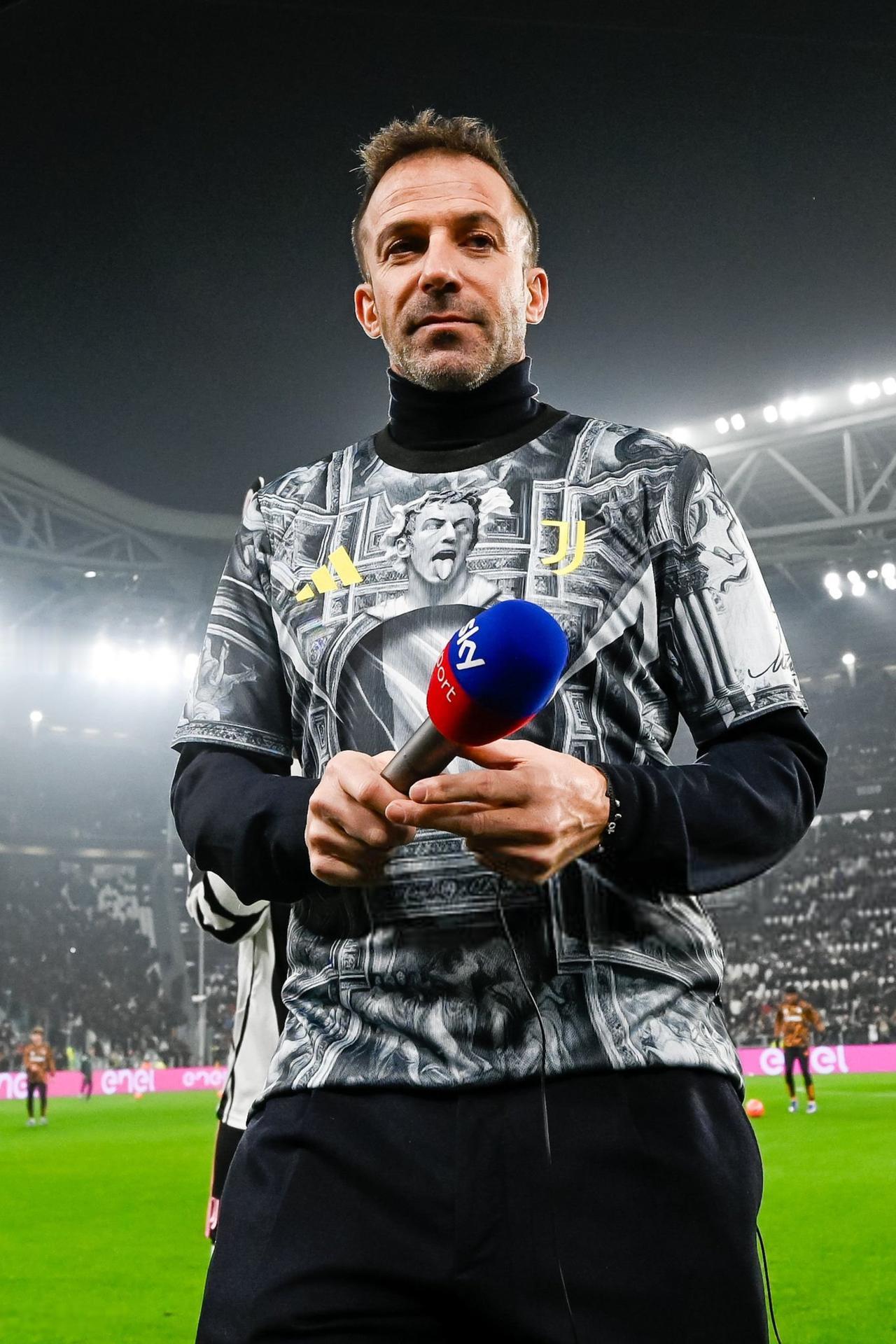 国王归来！德尔·皮耶罗现身尤文图斯VS罗马比赛现场