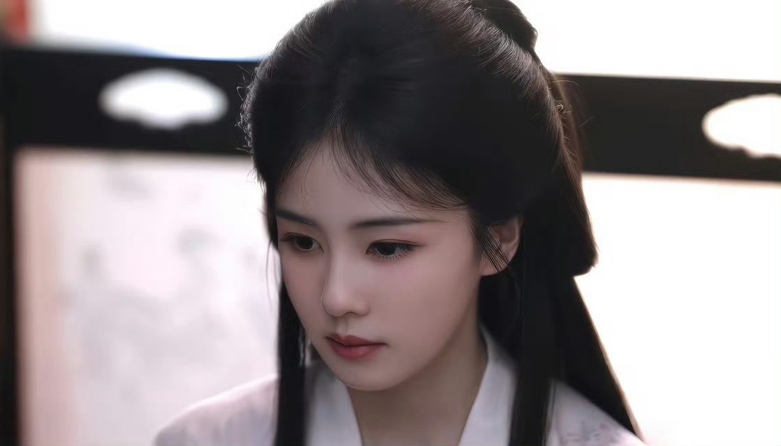 我看了莫离，白鹿演的确实好！剧里她就是叶璃，看不出任何演艺痕迹，她自己完全和角色