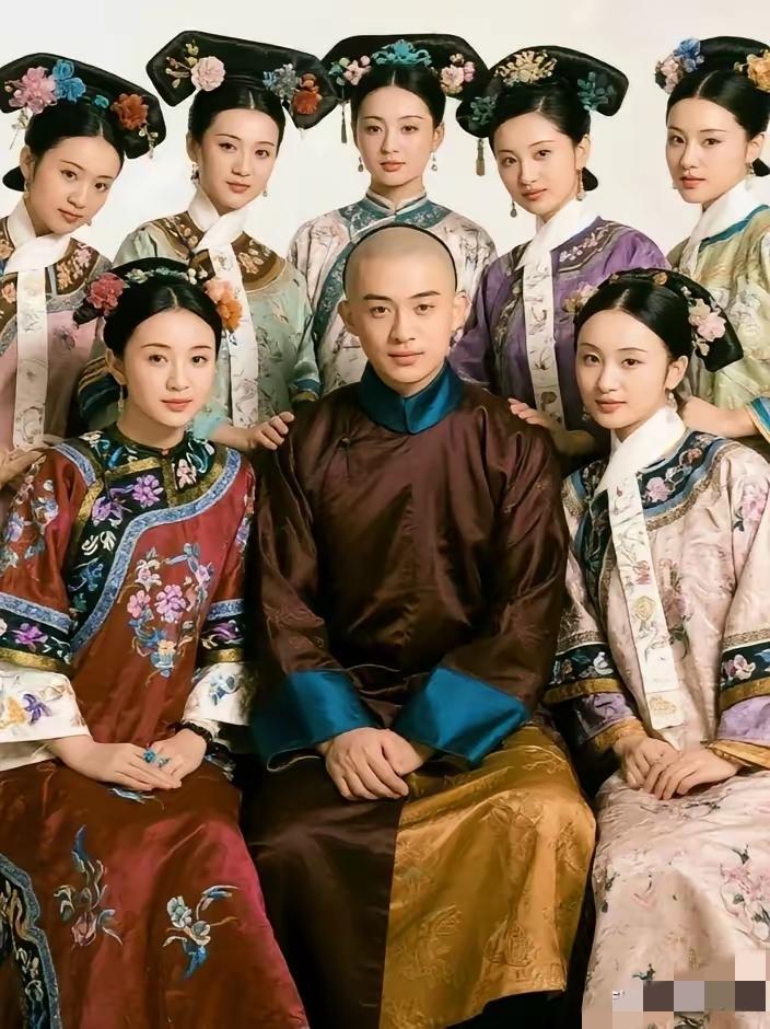 38岁未婚女子提议恢复妻妾制，说让有钱男性多娶妻多生育，后代也能成优秀人才，这话