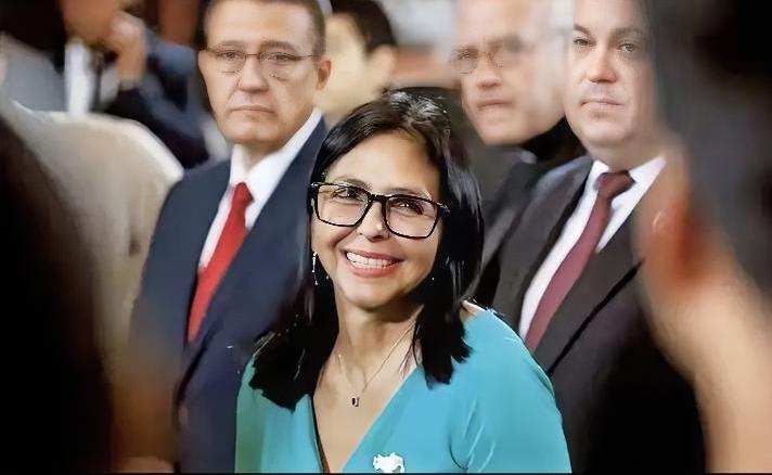 闪电战意外陷入持久战泥潭，现在特朗普最恨的应该是这个女人！
 
特朗普本来盘算着