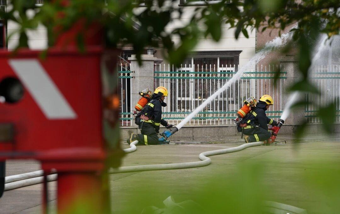 宁波蓝朋友蓝朋友在线守护，愿你今夜好眠。晚安💤相信相信的力量 ﻿ ﻿