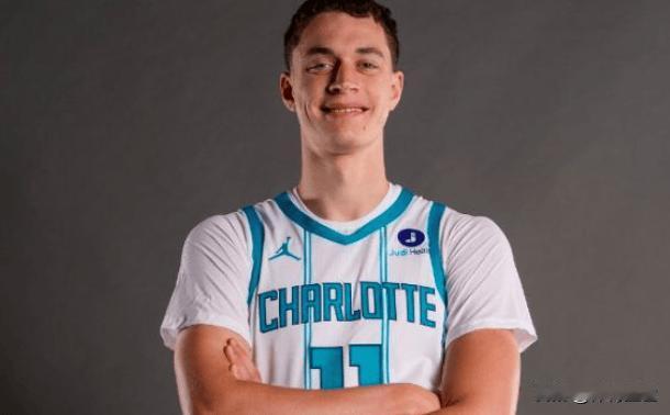 10月26日NBA常规赛，76人125 - 121险胜黄蜂。这场比赛可谓跌宕起伏