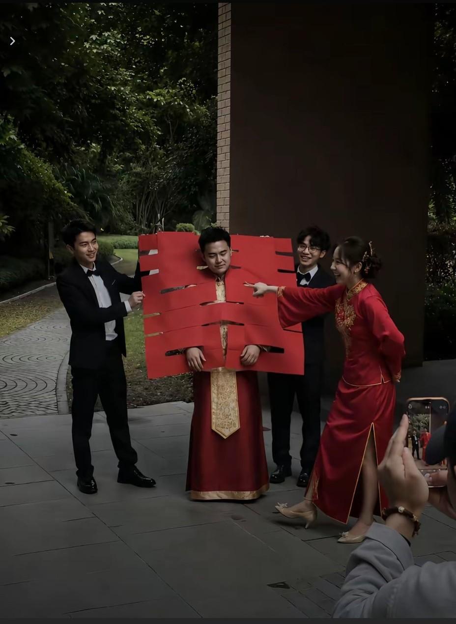 这应该会成为名画，毕竟艺术成分很高。结婚照 喜字