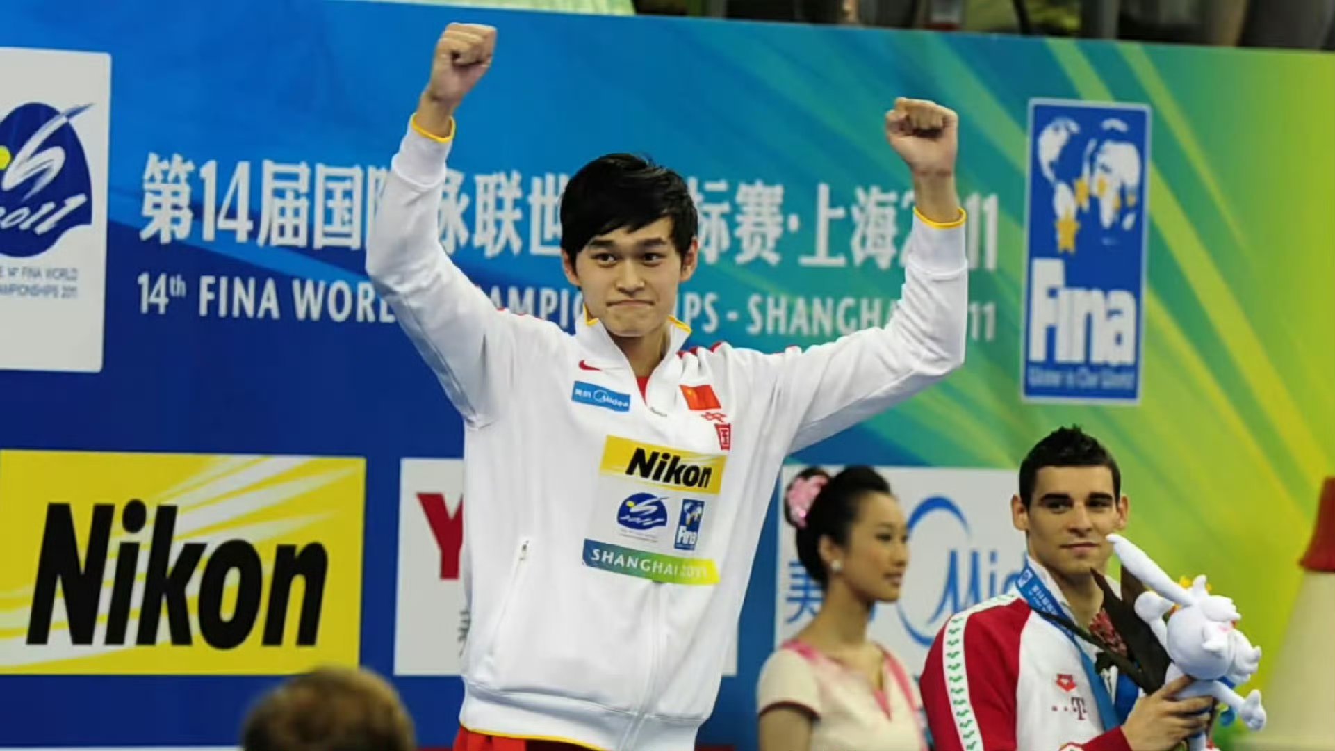 徐嘉余孙杨进行对抗训练  更高更快更强更团结，很高兴能看到你们身上的奥林匹克精神