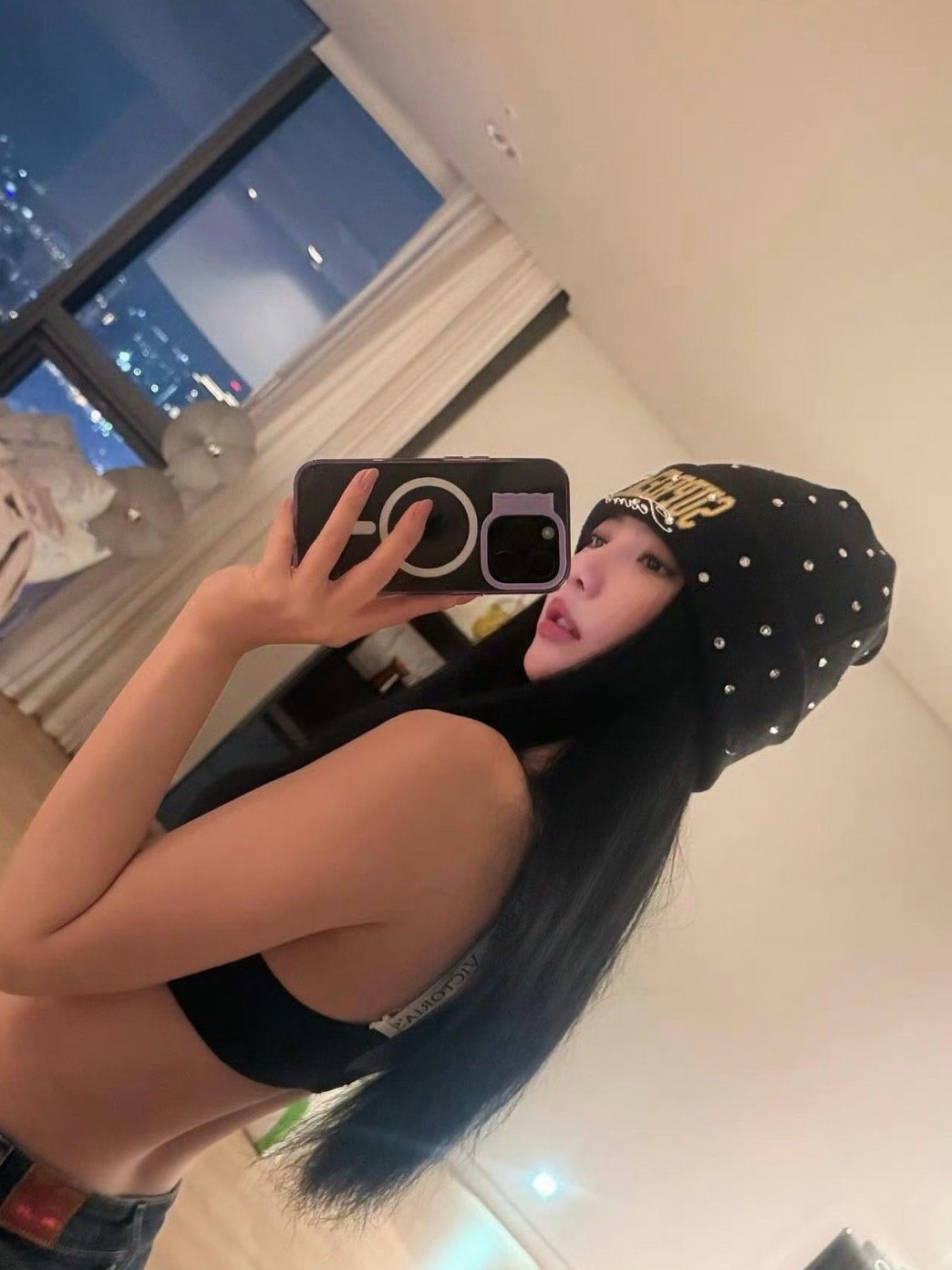 Giselle点赞ins：“你可以模仿我的风格，但你模仿不了我的灵魂”这是在表 