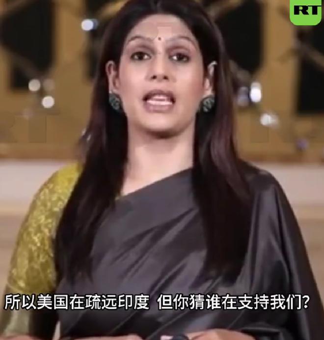 [微风]印度媒体MV主持人帕尔基・夏尔玛，被中国网友戏称为“甲亢姐”，最近在节目