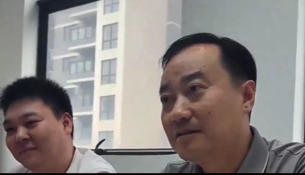 面试官：上一个面试的是清华的。如何化解尴尬？说三组国内面试人群Profile。

