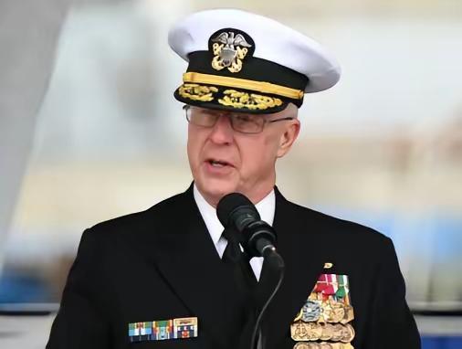 美国海军作战部长达里尔・考德尔公然喊话，要求中国立刻停止建造军舰。消息传开，网友