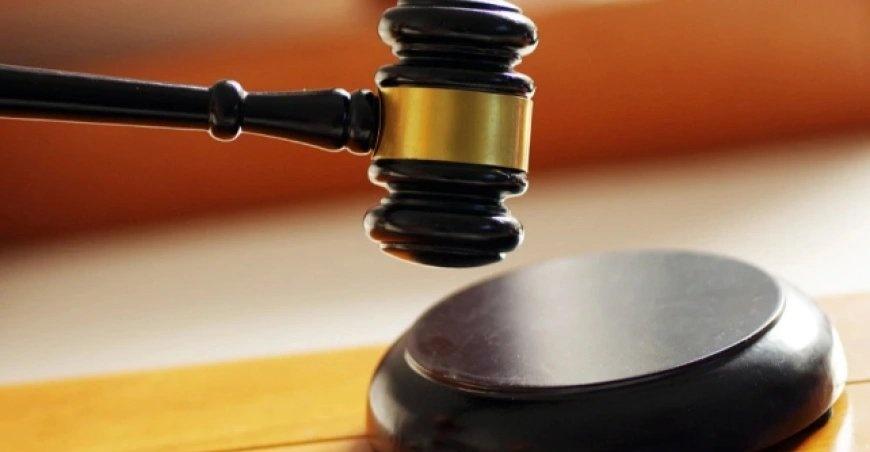 男生帮朋友解围遭群殴反击致人重伤获刑3年，河南高院：属于正当防卫 来自@腾讯新闻