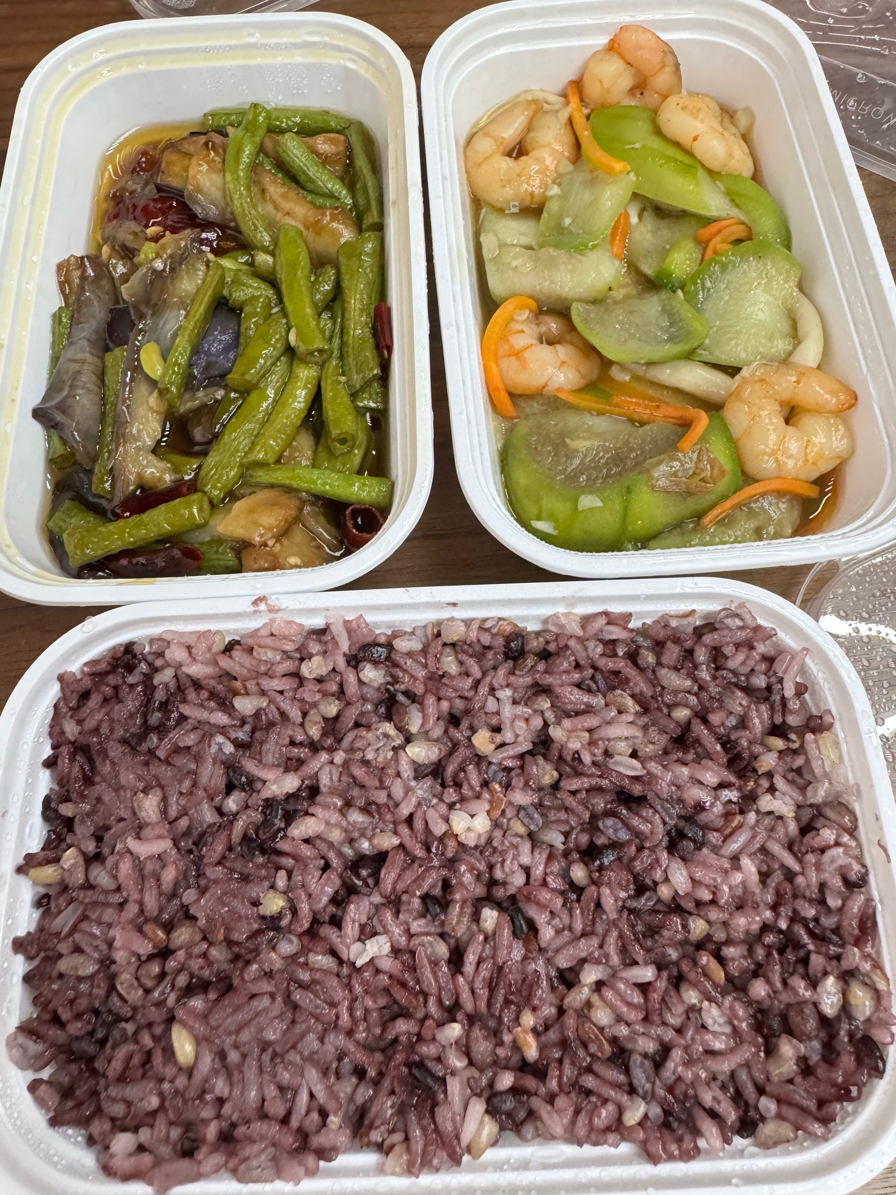 终于来了 我要被饿死了 ​​​