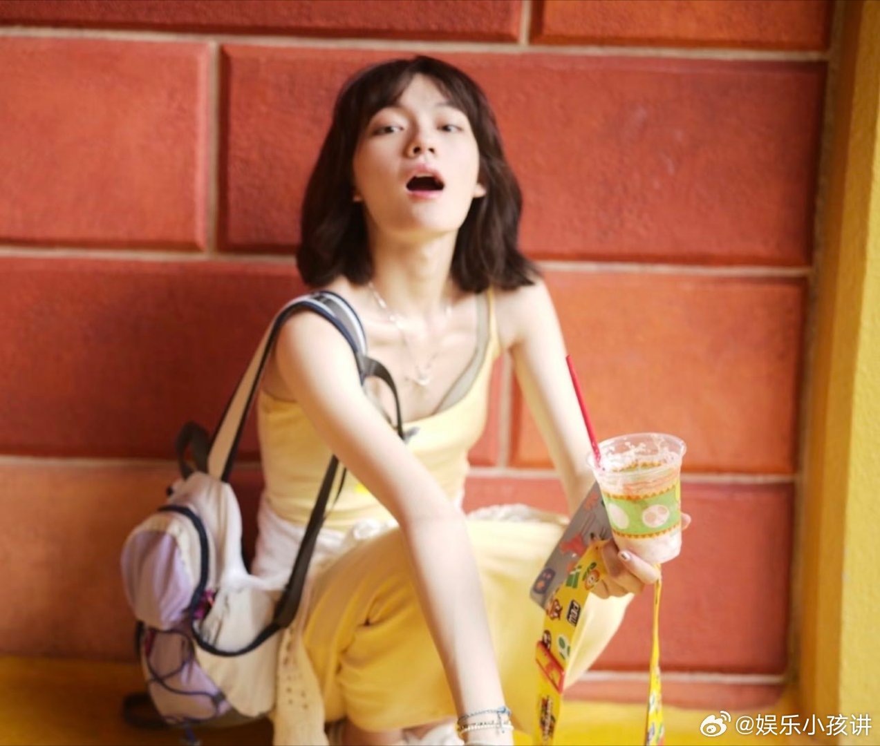 鲁豫文淇双事业脑文淇大方表态爱情暂且搁置，坦言恋爱需用心经营，不如深耕事业沉淀自