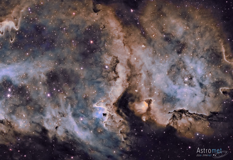 #每天一天文图# W5: 灵魂星云之内的恒星诞生 ​​​