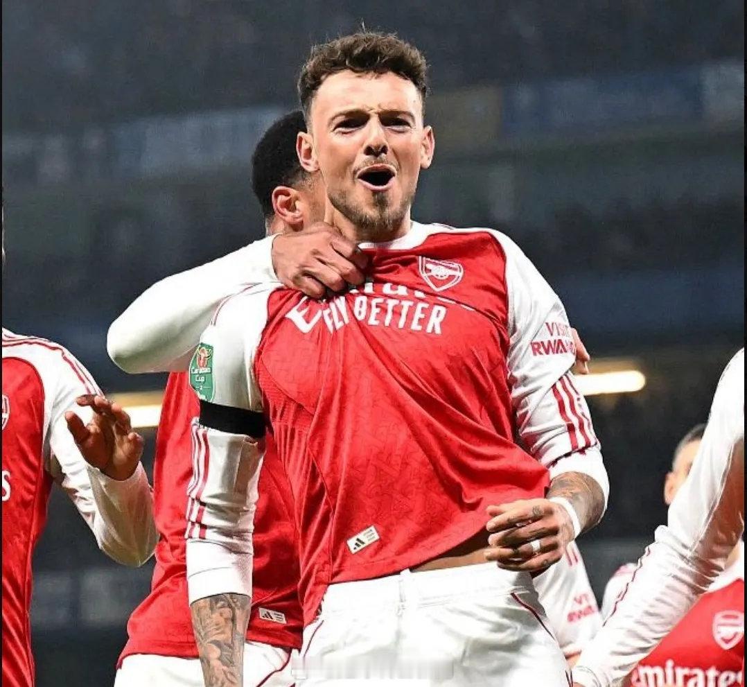 本怀特代表阿森纳打进的最近3个进球全都是在对切尔西时打进的：2024年4月对切尔