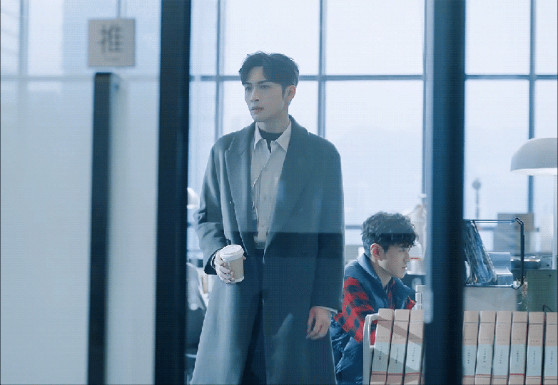 #张彬彬一手撑托起了我的cp# 最近张彬彬的新剧也太好看了呢！一把冲过去托吴倩的