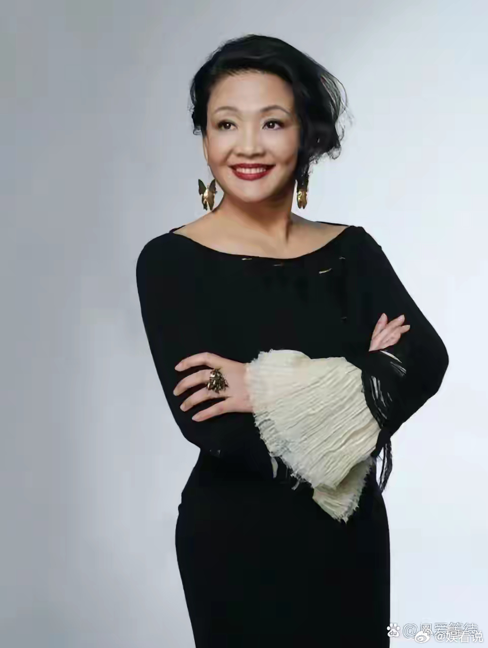 我怀疑过张兰会强撑着出席满月宴，也怀疑过她会在直播间笑着夸亲家办得体面，但属实没