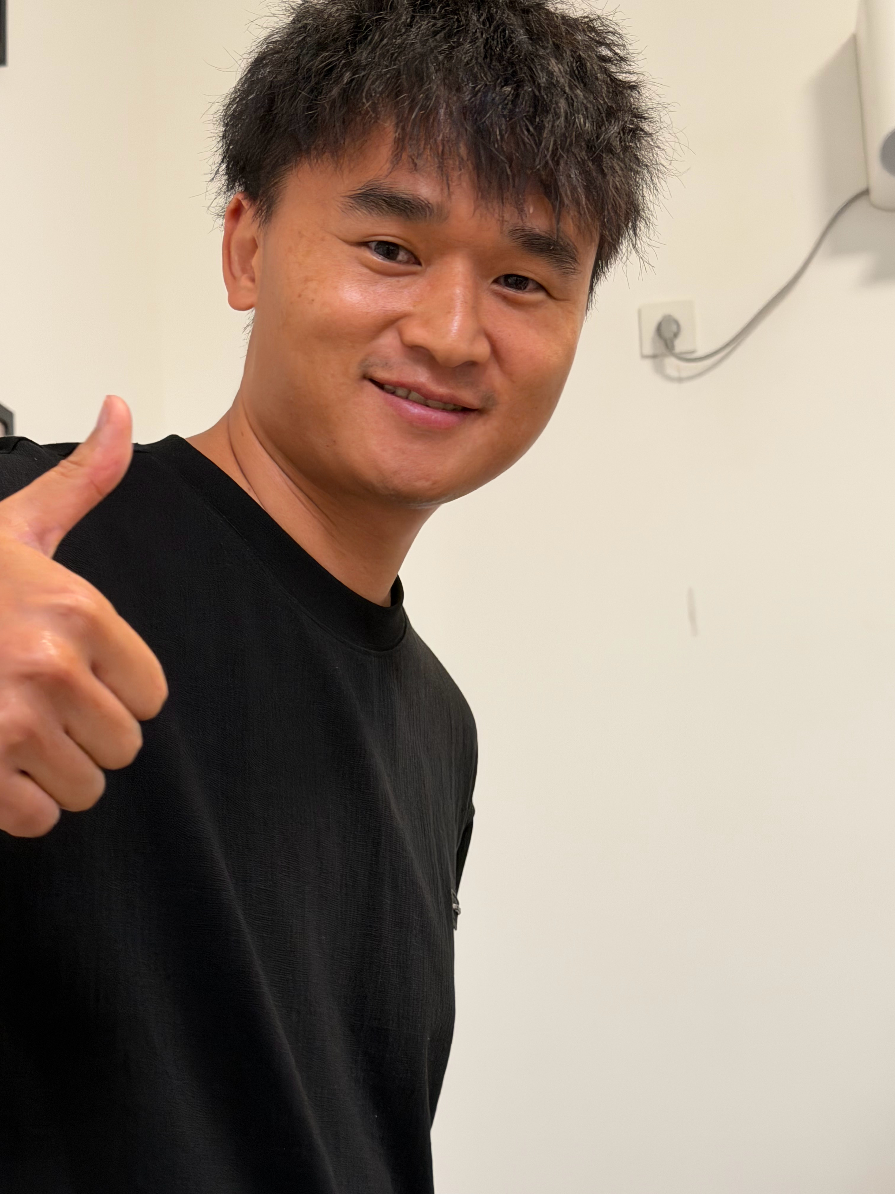 醒了洁玲小天才可恶啊，害我喝酒还热量大幅超标。下次还去
