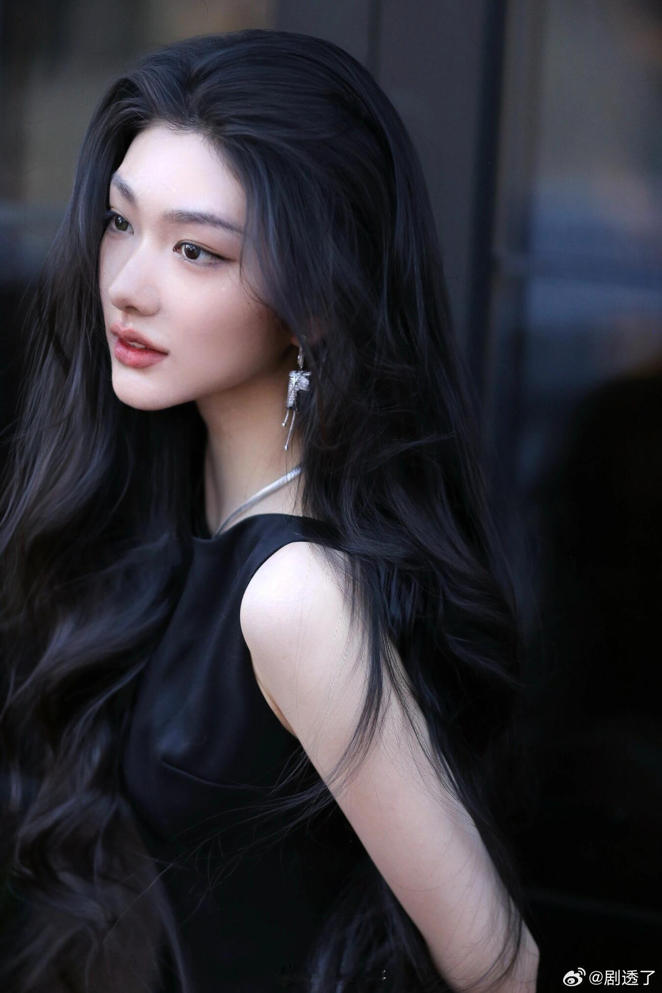 赴山海女配参加唱歌选秀被淘汰 从《赴山海》的费宝贝到《声鸣远扬》的逐梦者，李康勇