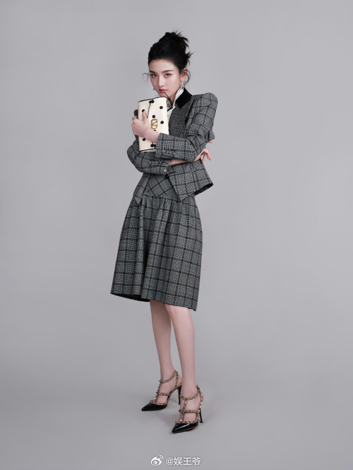 宋祖儿今日活动工作室出图来了，你觉得如何？ 