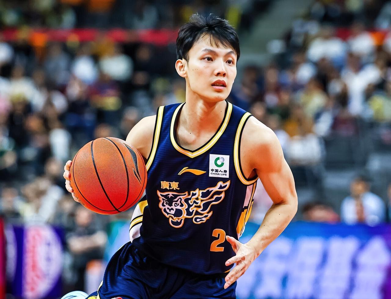 崔永熙：杰哥，你这不是肠胃炎吗？咋末节突然就被安排上去啦？？？
徐杰：杜指导那糟