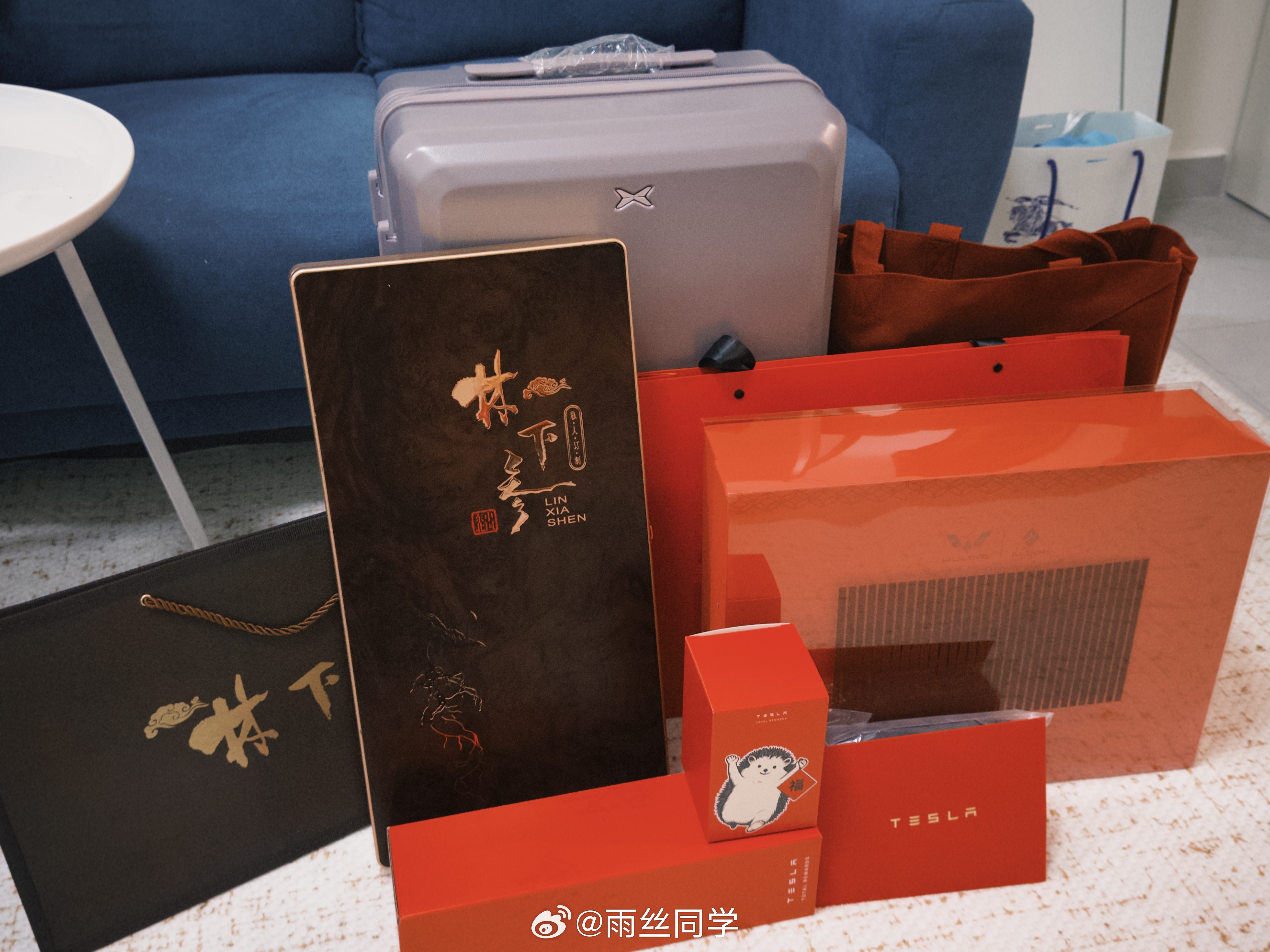 终于终于可以拆快递了！！感谢各位朋友！！！（感觉可以给铁铁们抽一波奖了～）雨丝的