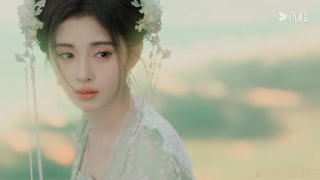 好漂亮的小花仙鞠婧祎姜黎非