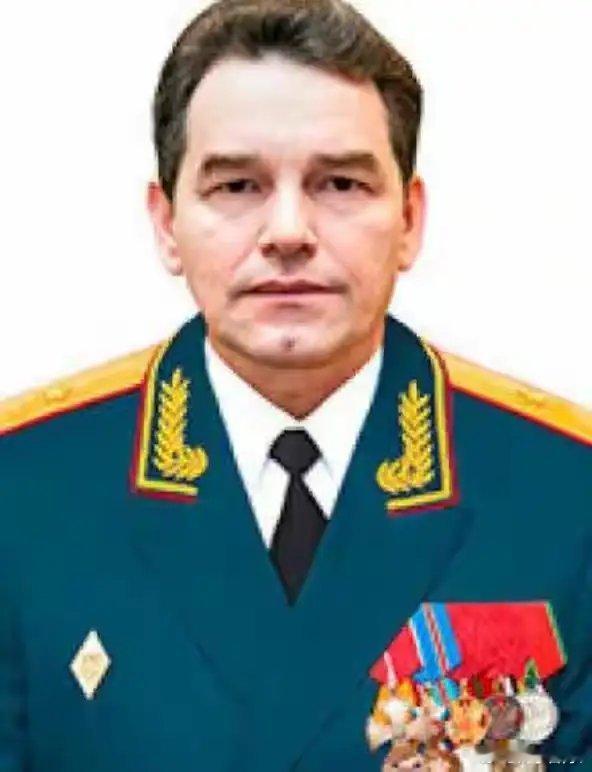 俄罗斯的一名中将在今天的一起爆炸袭击中身亡。 12月22日，俄罗斯武装力量总参谋