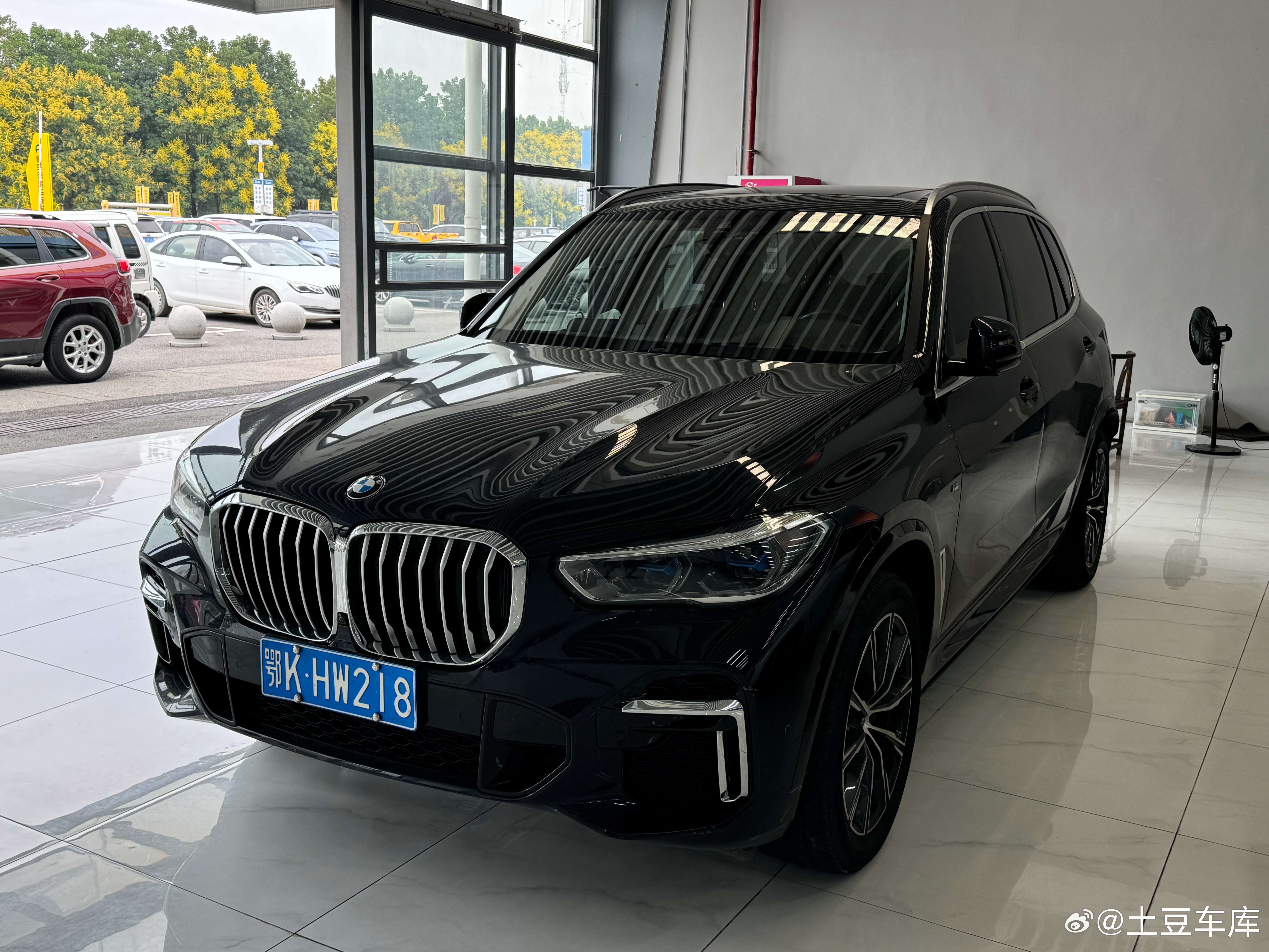 最新到店三台好货🙋🙋🙋宝马X52023年 2.0T尊享4万公里 原车漆路虎