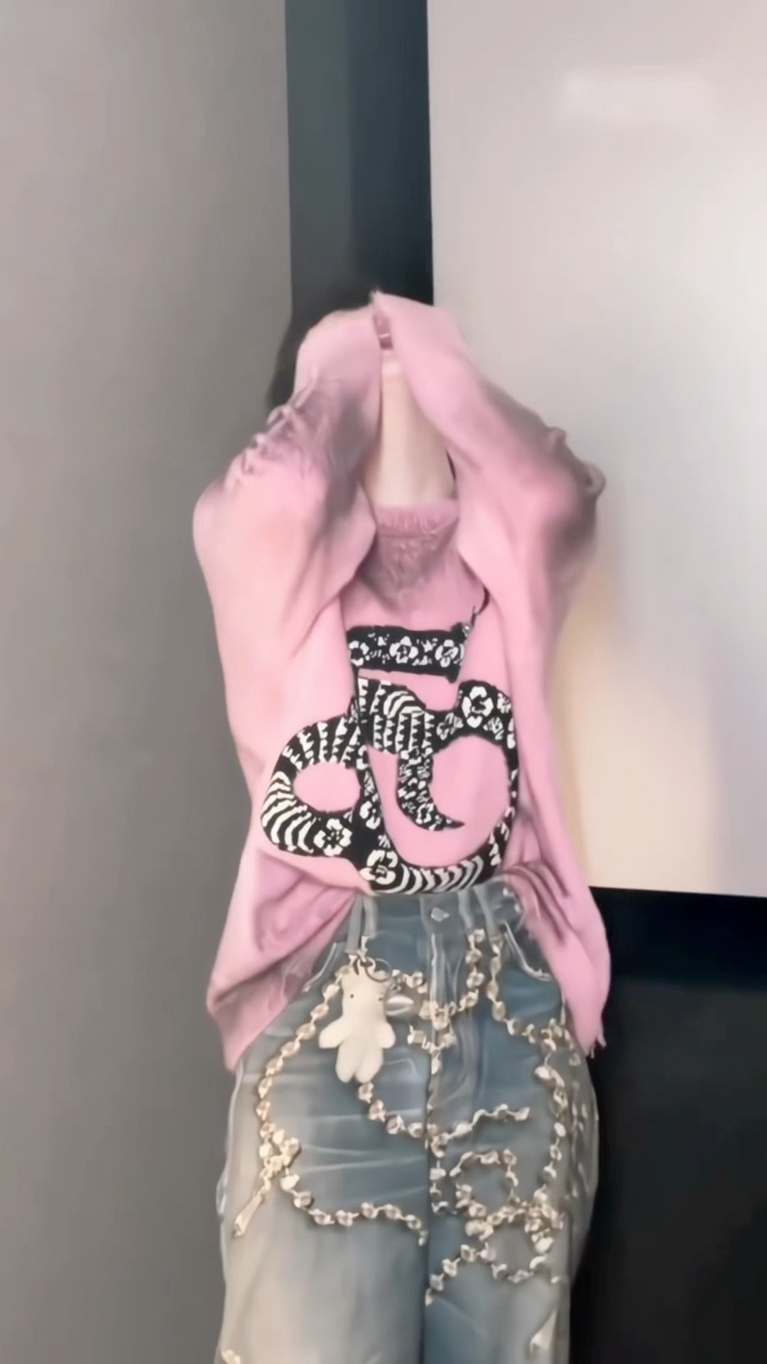 苏新皓boyinluv手势舞 苏新皓太会啦！顶着这张呆萌脸跳breaking！被