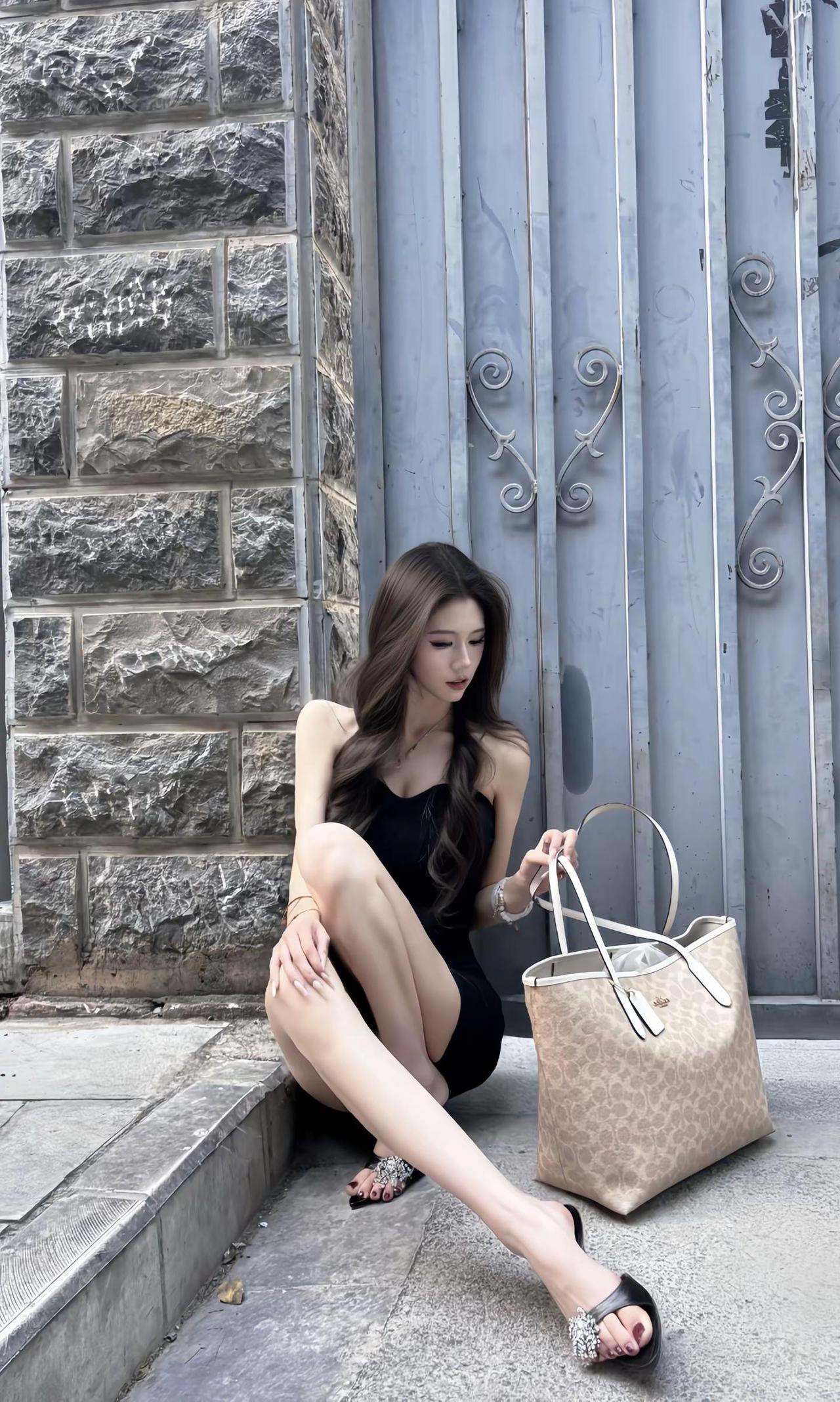 你对我的要求 已经超过了你的长相