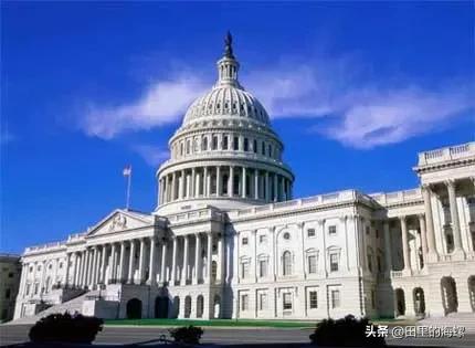 这就是美国！3月24日，美国国会参议院，一项旨在阻止特朗普未经国会批准 ，进一步