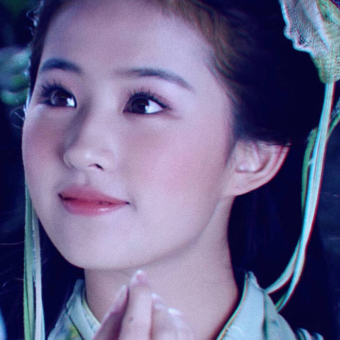 存了好多灵儿的大头，怎么有人能这么可爱啦[抱一抱] ​​​