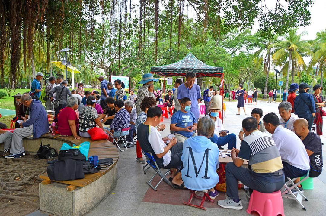 退休后在桂林定居三年了，说说最真实的感受。
很多人以为桂林只有游客扎堆的漓江和象