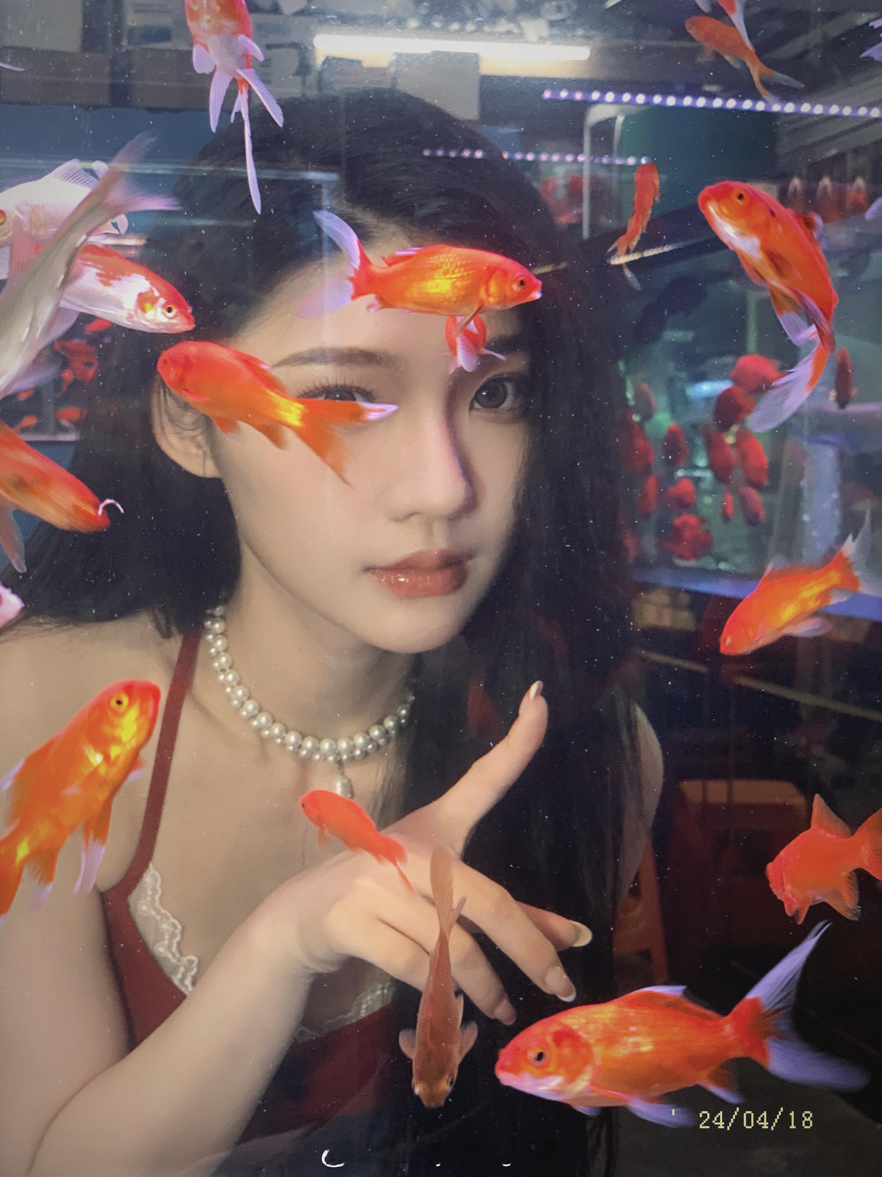 周末愉快～喝酒很菜～ ​​​