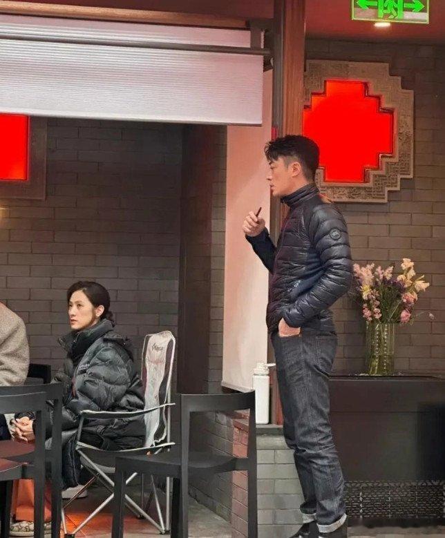 霍建华年纪越大，这面相怎么感觉越来越“凶”了！感觉结婚后都是这副严肃的表情啊！说