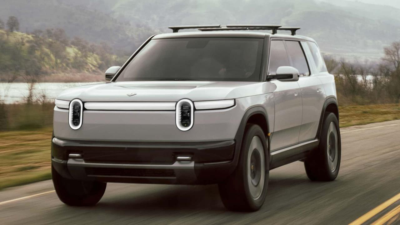 Rivian R2 正式上市，起售价4.5 万美元，但购买入门版需等到 2027