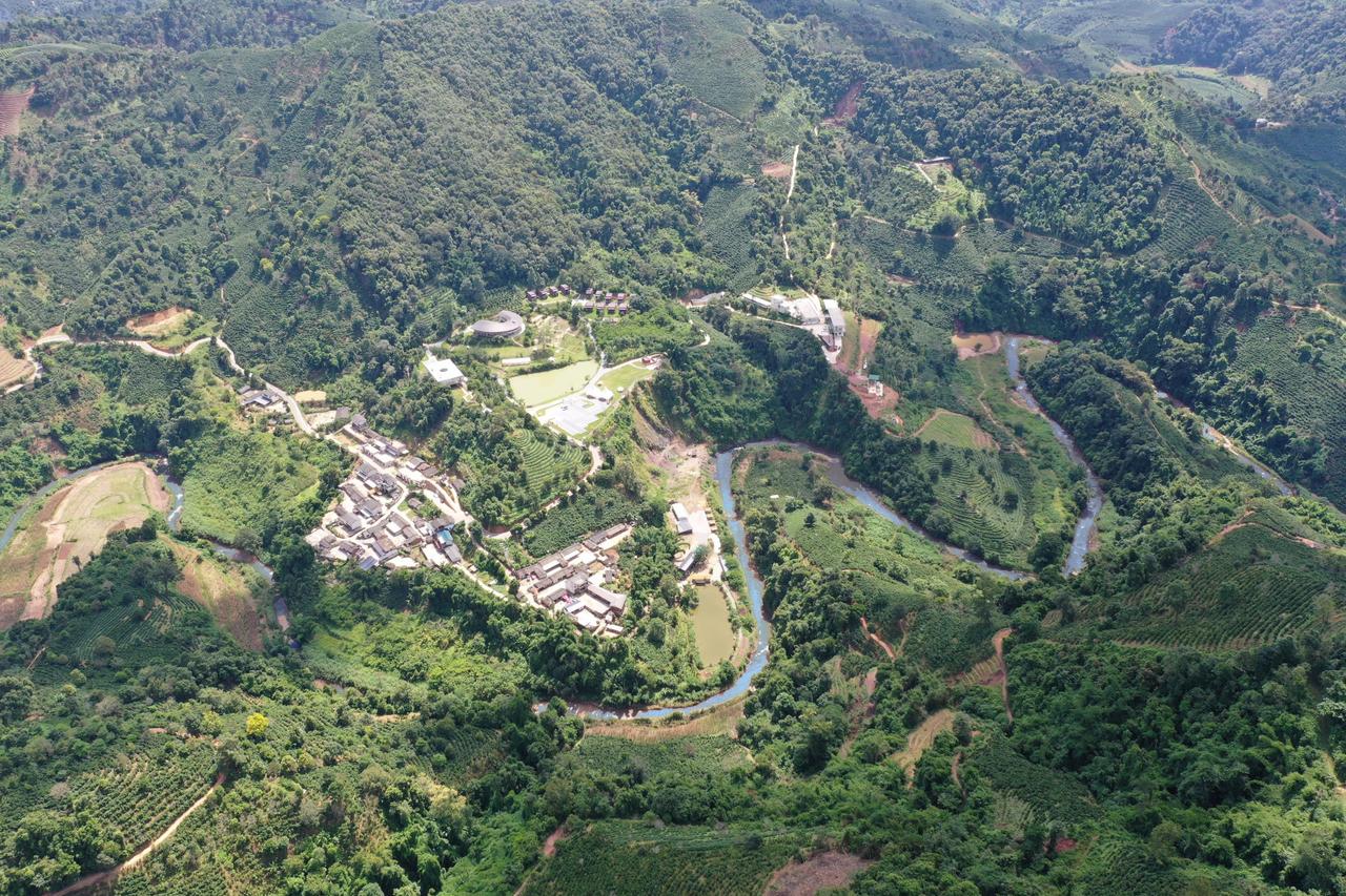 在芸芸众生中，成就非凡的人少，普普通通的人多。取得成就的人除了拥有良好的积极心态