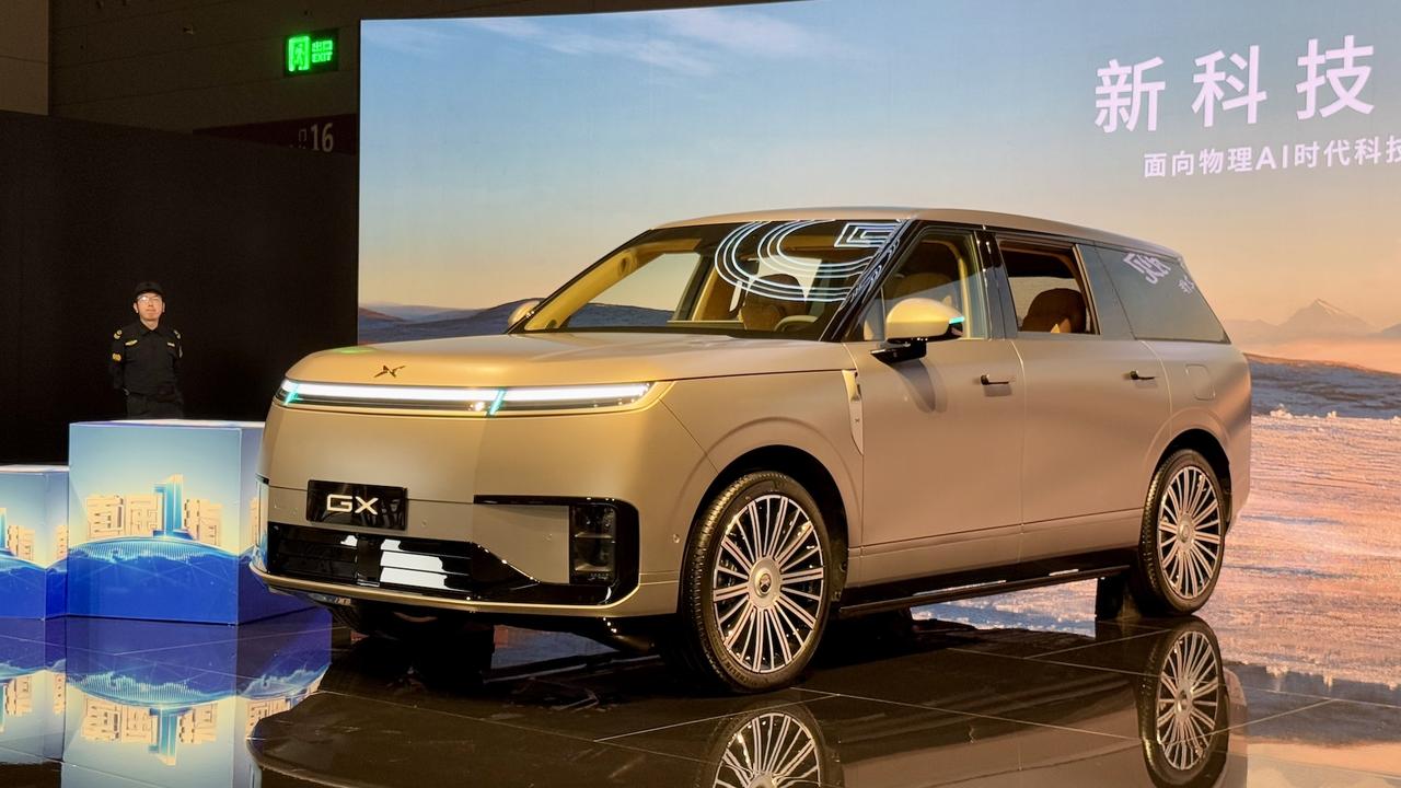 预售价39.98万元，小鹏GX能把一种“9系列”比下去吗？我们上周已经静态体验过