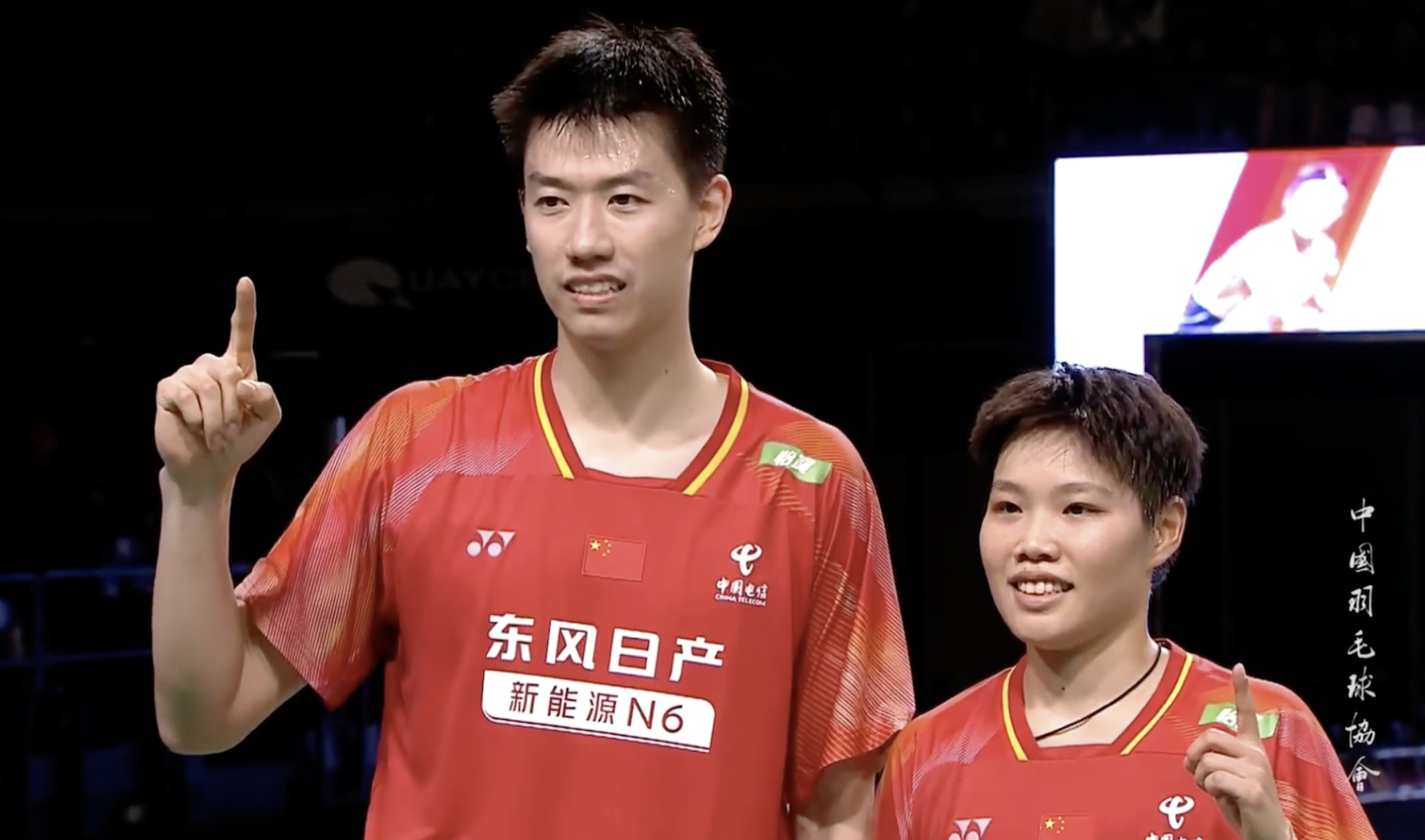 【凤凰组合🇨🇳夺冠之路🏆】首轮：21-19、21-12 🇰🇷金俊英/李