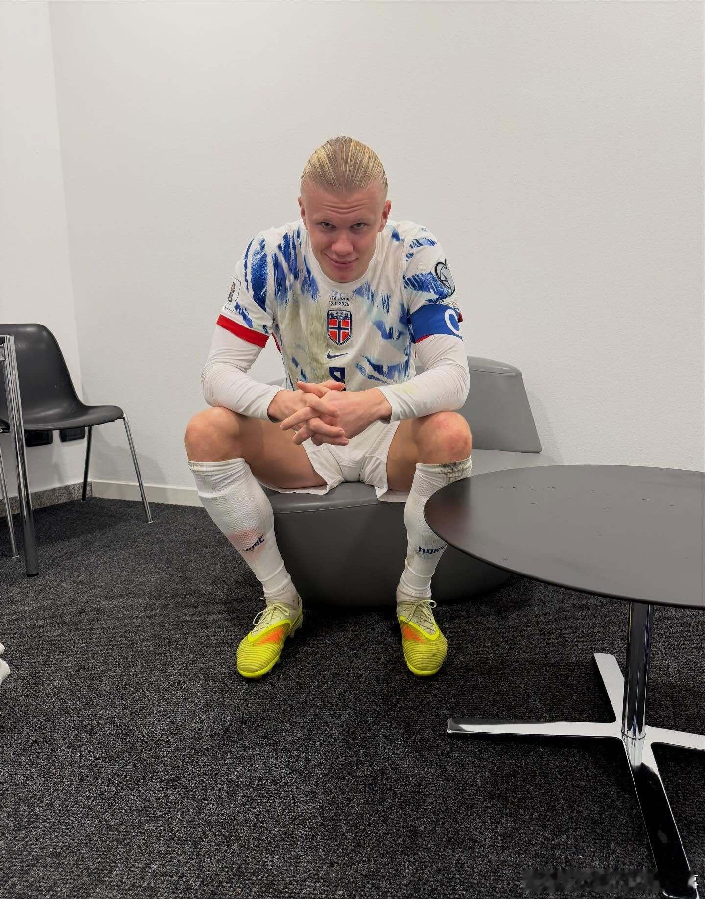 凛冬将至！哈兰德社媒更新照片，配文：Winter is coming / has