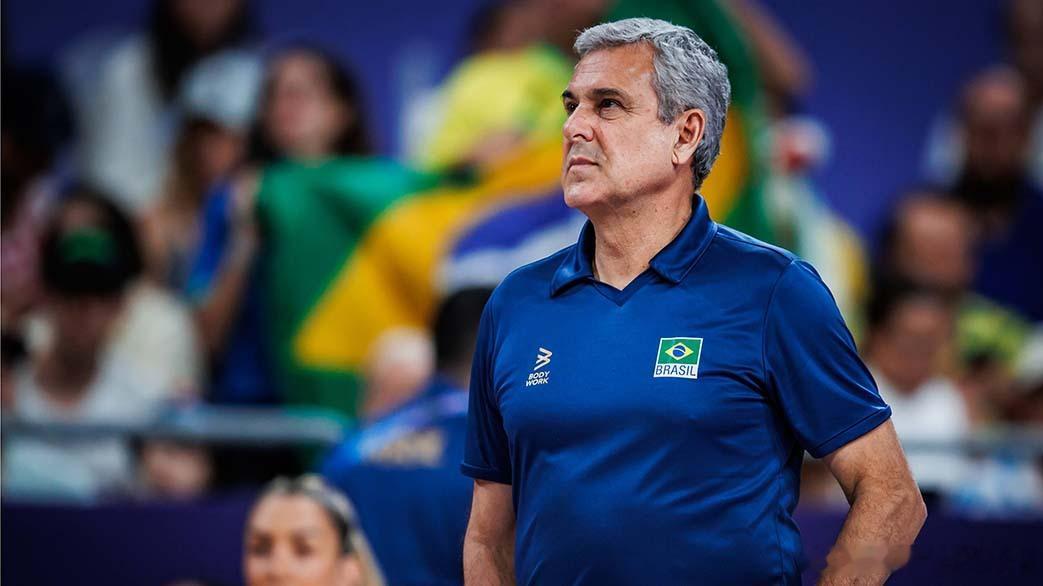 排球 🏐 排球转会市场——泽·罗伯托·吉马良斯即将重返费内巴切据土耳其和巴西媒